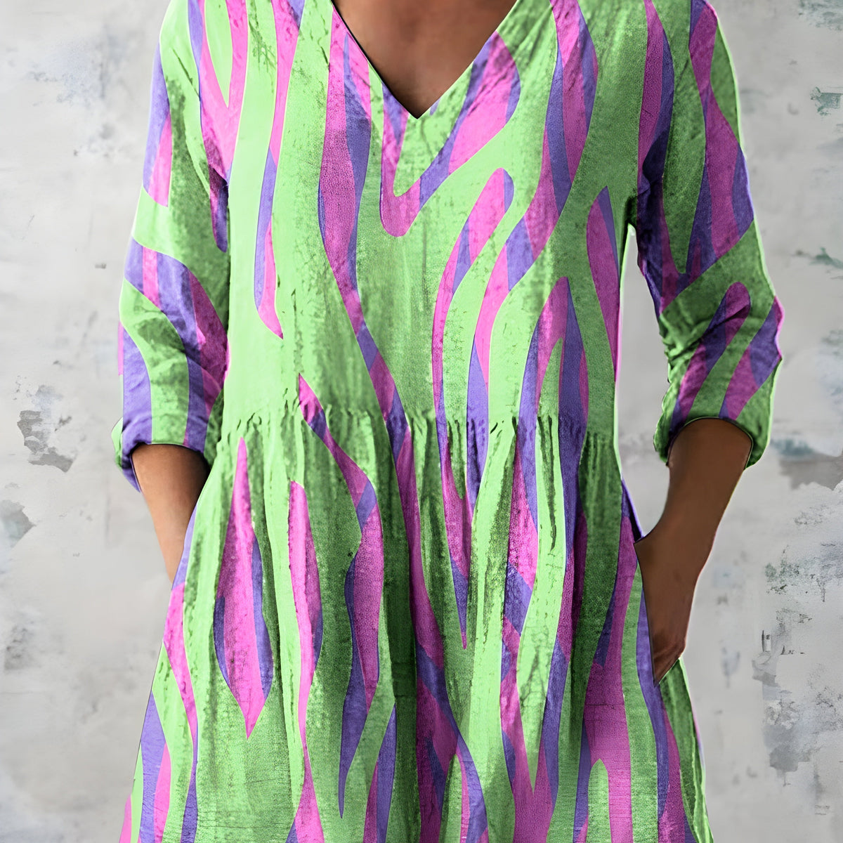 Lyla | Long Blouse with V-Neck